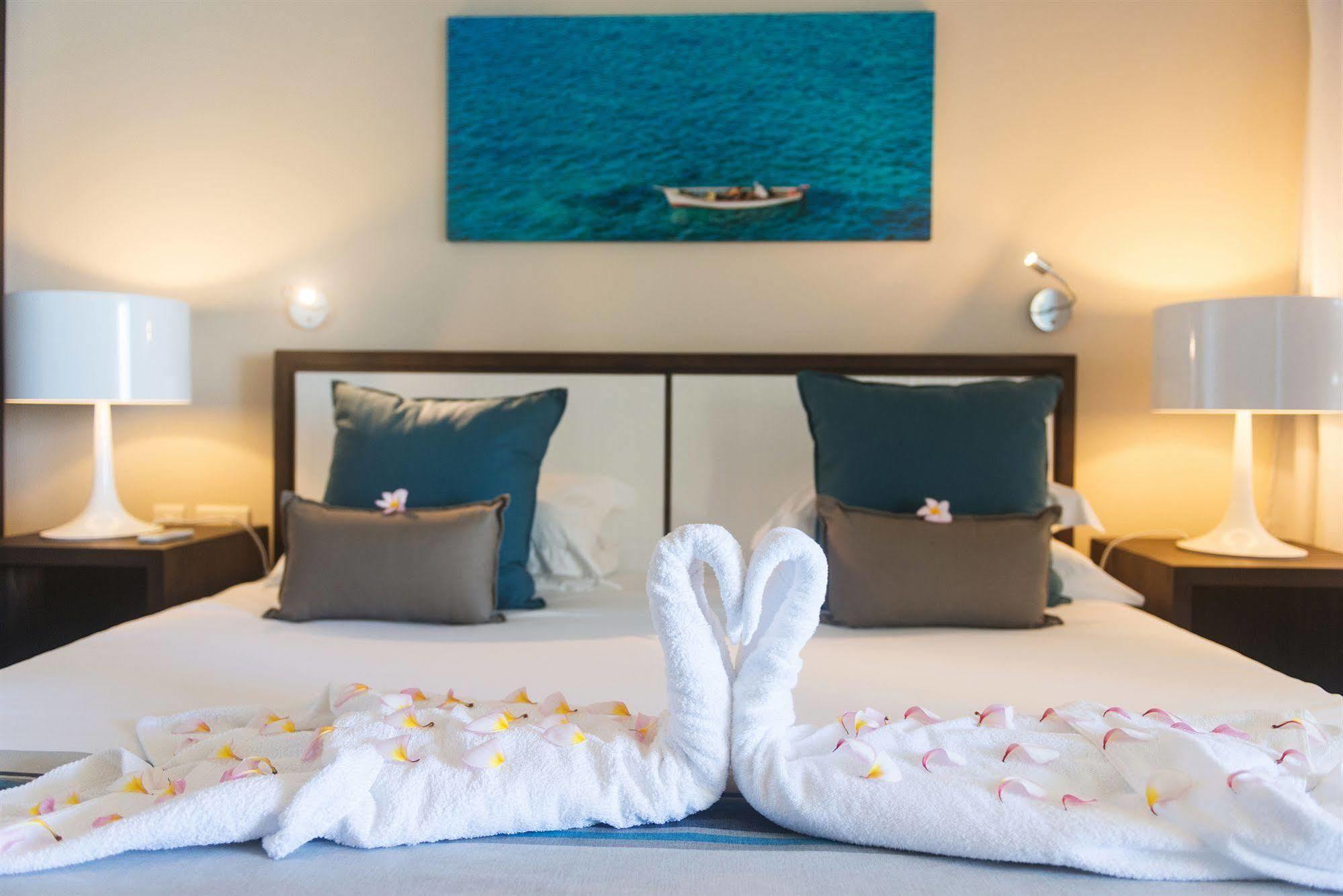 Esplanade By Horizon Holidays Tamarin Exterior foto